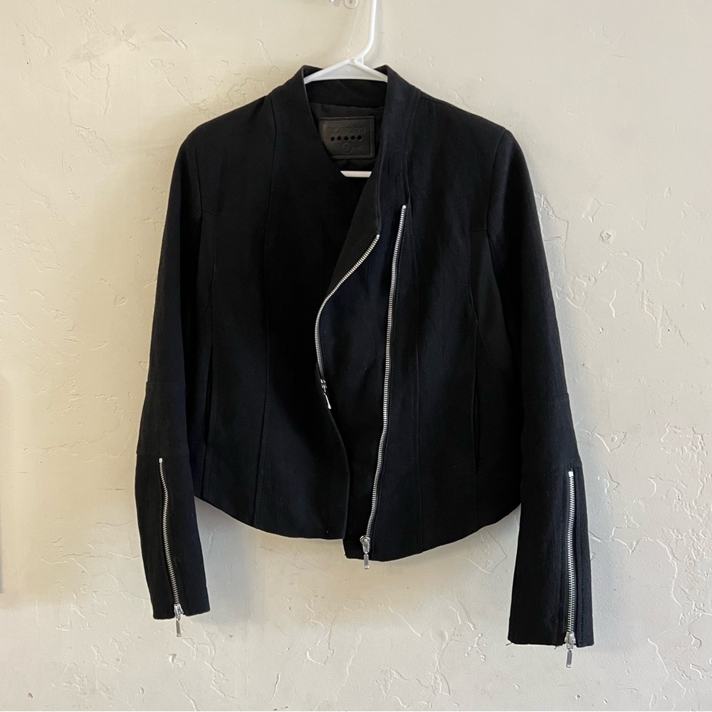 Blank NYC Black Knit & Mesh Asymmetric Zipper Moto Style Jacket Small